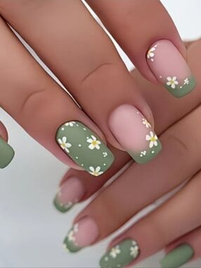 Green Daisy French Tip Press-On Nails